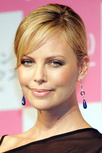 Charlize Theron promoting "Aeon Flux" In Tokyo. 