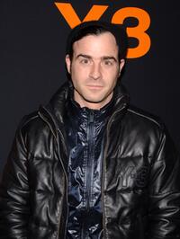 Justin Theroux at the Adidas Y-3 Autumn/Winter 2007 show during the Mercedes-Benz Fashion Week.