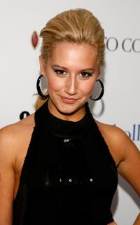 Ashley Tisdale at the Hollywood Life Magazine's 9th annual Young Hollywood Awards.