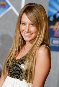 Ashley Tisdale at the premiere of "Hannah Montana and Miley Cyrus."