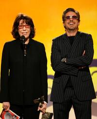 Lily Tomlin and Robert Downey Jr. at the 22nd Annual Film Independent Spirit Awards, announce the Robert Altman Award.