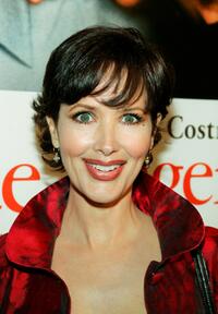 Janine Turner at the premiere of the "The Upside of Anger."