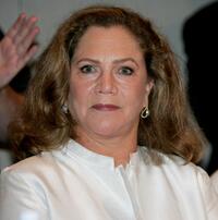 Kathleen Turner at the narration of her film "Answering the Call: Ground Zero's Volunteers".