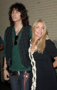Shannon Tweed and Nick Simmons at the Us Hollywood 2007 Party.