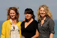 Melissa Leo, Misty Upham and Director Courtney Hunt at the photocall of "Frozen River" during the 56th San Sebastian International Film Festival.