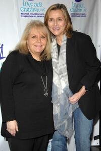 Ross Ellis and Meredith Vieira at the Fifth Annual National Love Our Children Day.