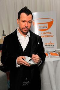 Donnie Wahlberg at the 2008 American Music Awards.