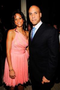Veronica Webb and Cory Booker at the 2009 Emery Awards and 30th Anniversary of the Hetrick-Martin Institute.