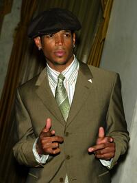 Marlon Wayans at the Dorothy And Sherrill C. Corwin Human Relations Award Gala.