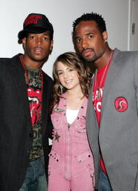Marlon Wayans, pop singer JoJo and Shawn Wayans at the MTV's Total Request Live.