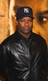 Denzel Washington at the premiere of “John Q” in Los Angeles.