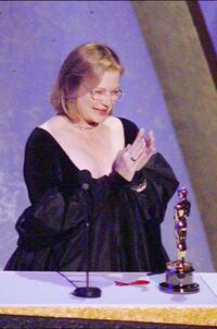 Dianne Wiest accepts best supporting actress award during the 67th Academy Awards.