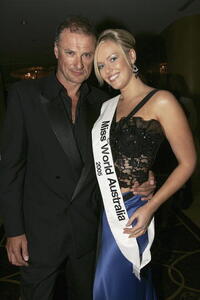 Simon Westaway and Dennae Brunow at the 2006 Variety Heart Awards.