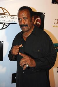 Fred Williamson at the book release party and fundraiser for Sam Childer's new book "Another Man's War: The True Story of One Man's Battle to Save Children in the Sudan."