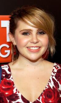 Mae Whitman at the TV Guide & Inside TV 2005 Emmy after party.
