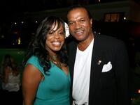 Billy Dee Williams and Niecy Nash at the Launch of Cynthia Garrett and QVC's "Love Conquers All."