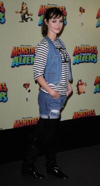 Louise Bourgoin at the photocall of "Monsters vs. Aliens."