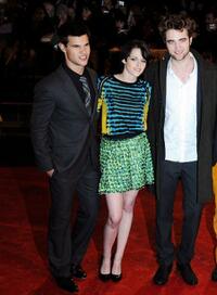 Taylor Lautner, Kristen Wilson and Robert Pattinson at the premiere of "Twilight Saga: New Moon."