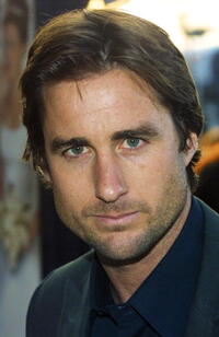 Luke Wilson at the premiere of "The In Laws".