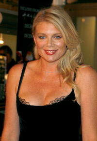 Peta Wilson at the premiere of "The Painted Veil".