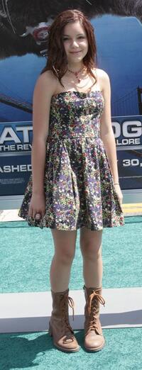 Ariel Winter at the premiere of "Cats and Dogs."