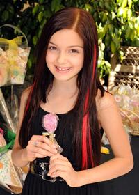 Ariel Winter at the 2008 DPA Garden Party gift suite.
