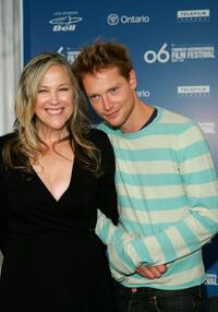 Catherine O'Hara and Simon Woods at the press conference of "Penelope" during the Toronto International Film Festival.