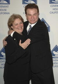 Patricia Cruise and Robert Wuhl at the 7th Annual Covenant With Youth Awards Gala.