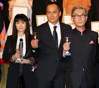 Kimiko Yo, Ken Watanabe and director Daisaku Kimura at the 33rd Japan Academy Awards.