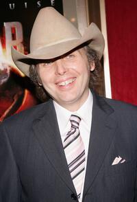 Dwight Yoakam at the premiere of "War Of The Worlds."