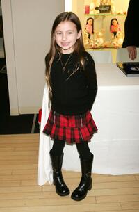 Rhiannon Leigh Wryn at the doll signing to celebrate the premiere of "The Last Mimzy."