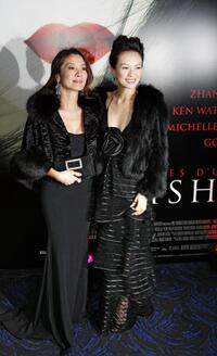 Michelle Yeoh and Zhang Ziyi at the premiere of "Memoirs of a Geisha".