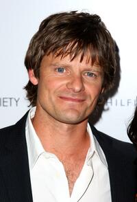 Steve Zahn at the Cinema Society and Tommy Hilfiger screening of "Management."