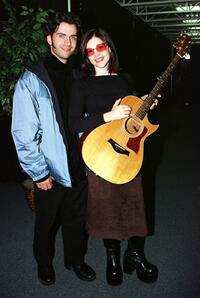 Dweezil Zappa and Lisa Loeb at the VH1 Storytellers at Sundance concert.