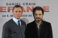 Daniel Craig and Edward Zwick at the photocall of "Defiance."