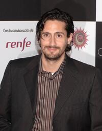 Juan Diego Botto at the premiere of "El Camino de los Ingleses."