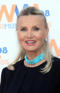 Barbara Bouchet at the 2008 Wind Music Awards.