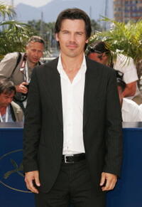 Josh Brolin at a photocall for “No Country For Old Men” during the 60th International Cannes Film Festival in Cannes, France.