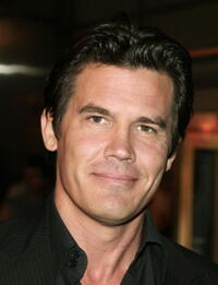 Josh Brolin at the L.A. premiere of "In the Valley of Elah." 