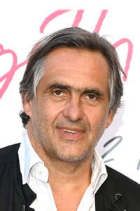 Emmanuel Chain at the photocall for "Artistes A La Une Togeth'her" in Paris.