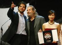 Jeff Bridges, Tod Williams and Xu Jinglei at the 52nd San Sebastian International Film Festival.