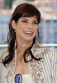 Sandra Bullock at the photocall of "Murder by numbers" during the 55th Cannes film festival.