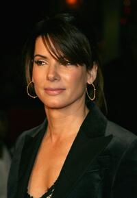 Sandra Bullock at the premiere of "Music and Lyrics".