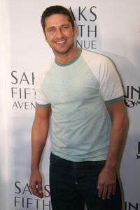 Gerard Butler at the launch of EDUN clothing line in Los Angeles, California.