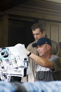 Mel Gibson and Martin Campbell on the set of "Edge of Darkness."