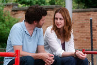 Rob Benedict as Paul and Jenna Fischer as Laura in ``A Little Help.''