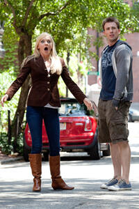 Anna Faris as Ally Darling and Chris Evans as Colin Shea in ``What's You Number?.''