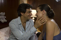 Eugenio Derbez as Javier and Alejandra Barros as Maria in ``No Eres Tu, Soy Yo.''