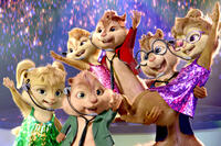Eleanor, Theodore, Brittany, Alvin, Simon and Jeanette in ``Alvin and the Chipmunks: Chipwrecked!.''