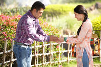 Salman Khan as Lovely Singh and Kareena Kapoor as Divya Rana in ``Bodyguard.''